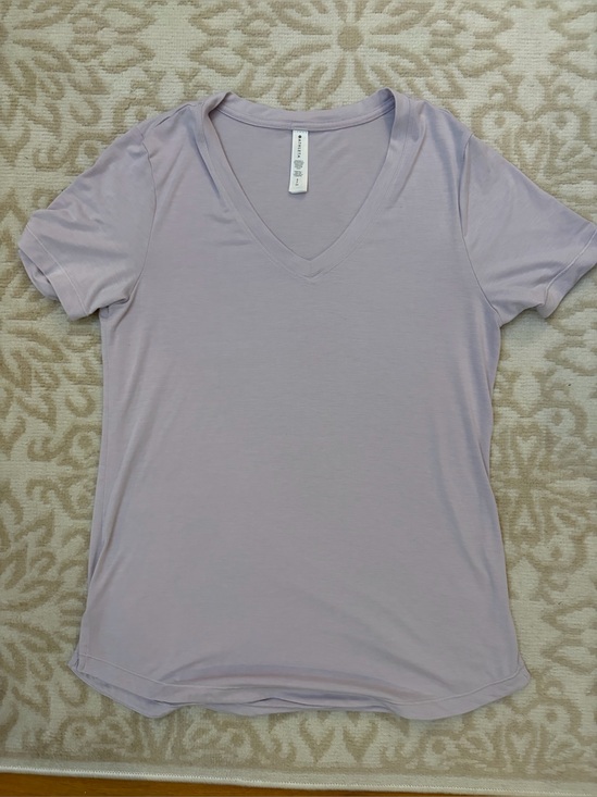 Athleta Tops - Like New Soft Athleta T-Shirt-Size Small